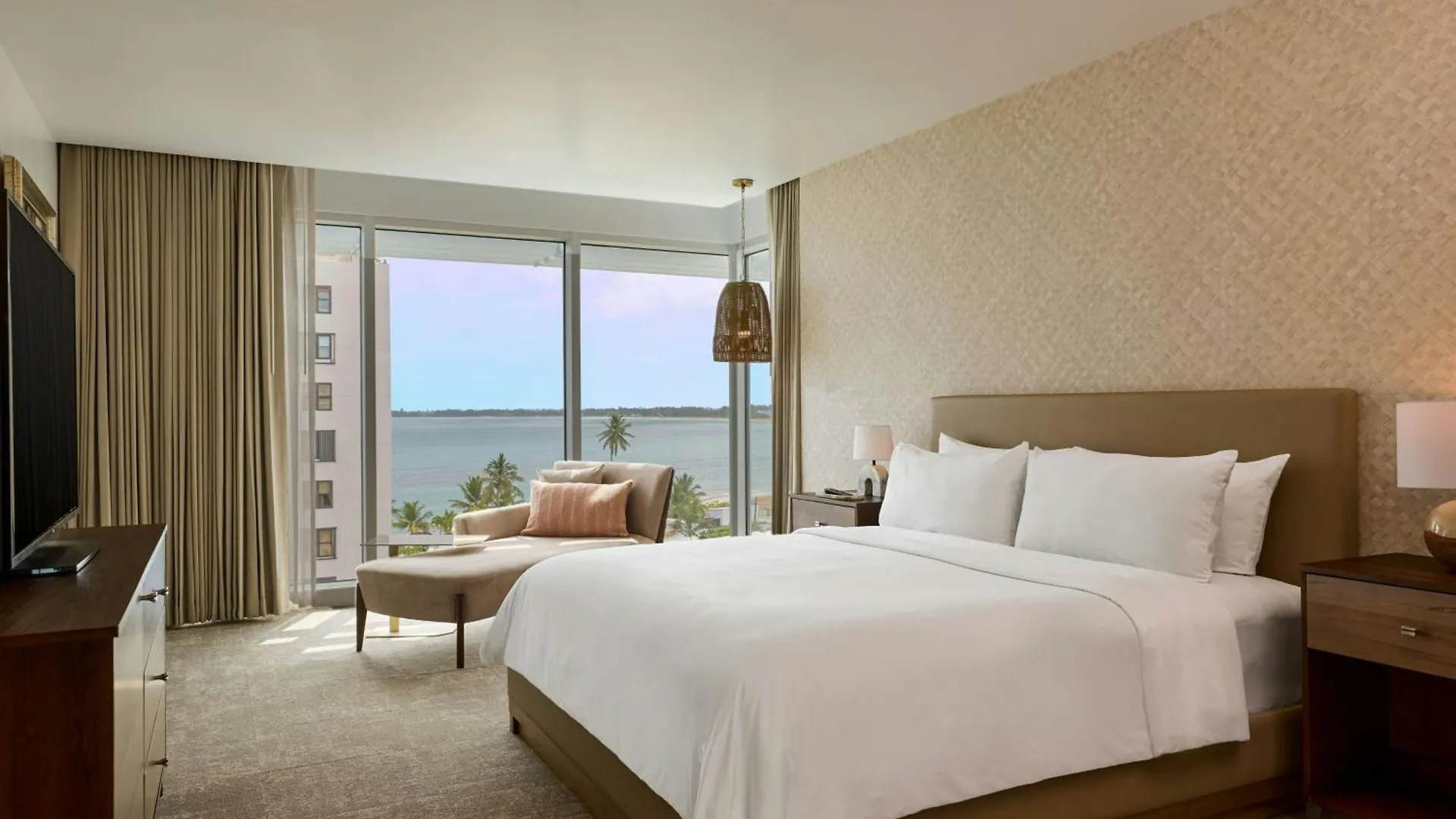 Hotel Casa Costera, Isla Verde Beach, Apartments By Marriott Bonvoy San Juan Puerto Rico